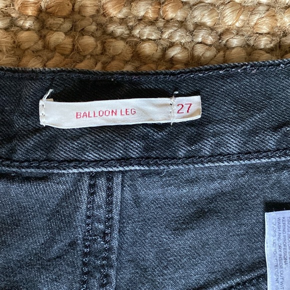 WASHED BLACK LEVI BALLOON LEG JEAN SZ 27x26 - Picture 2 of 7